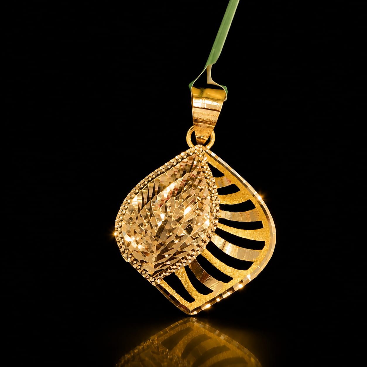 FANCY LOCKET 18K