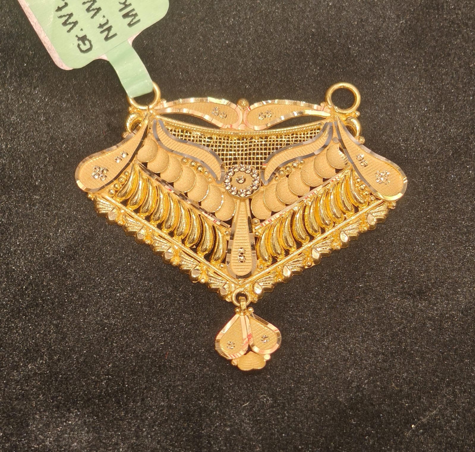 MANGLASUTRA LOCKET 18K