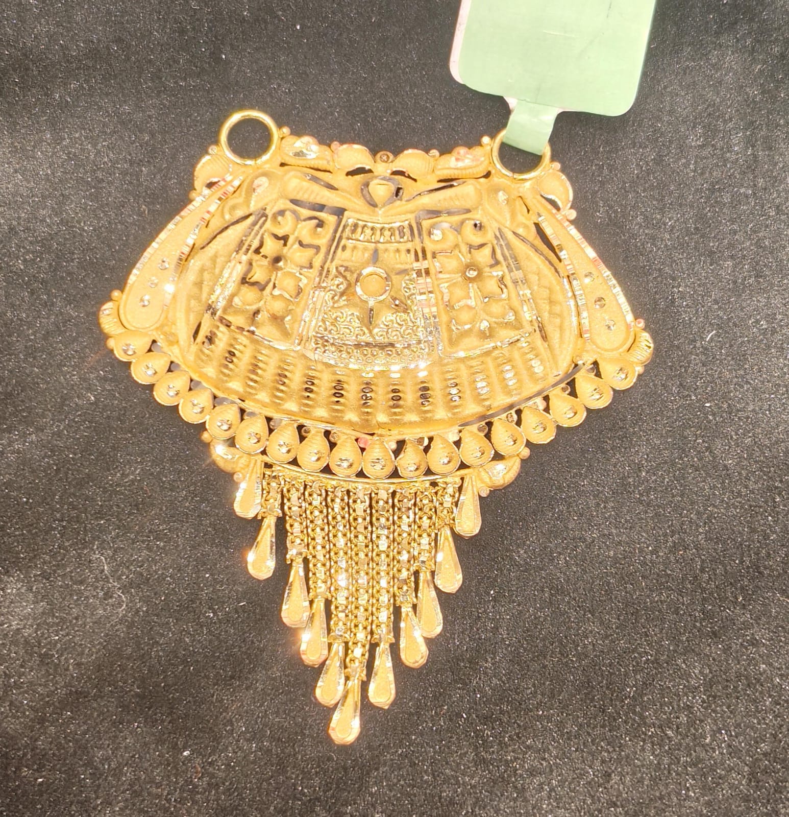 MANGLASUTRA LOCKET 18K