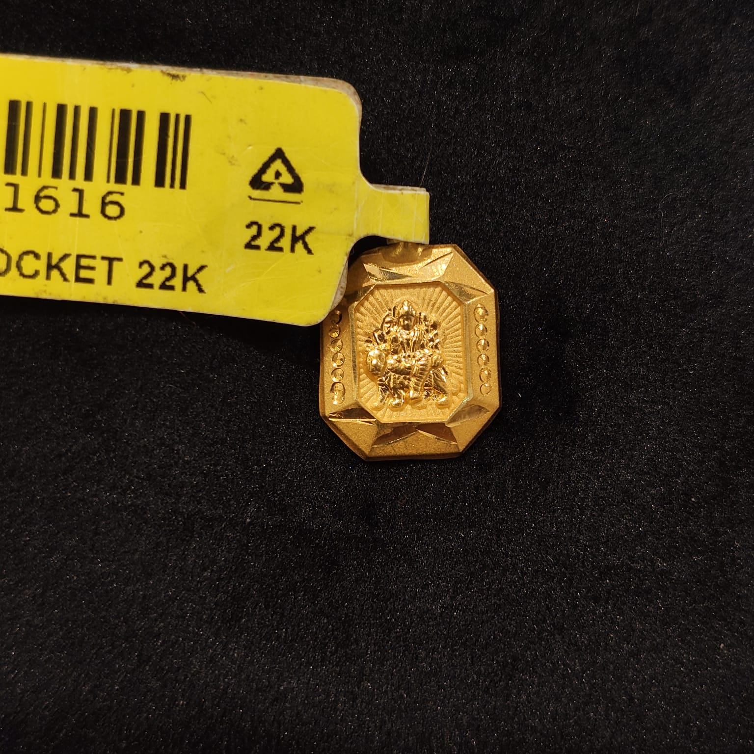 LOCKET 22K