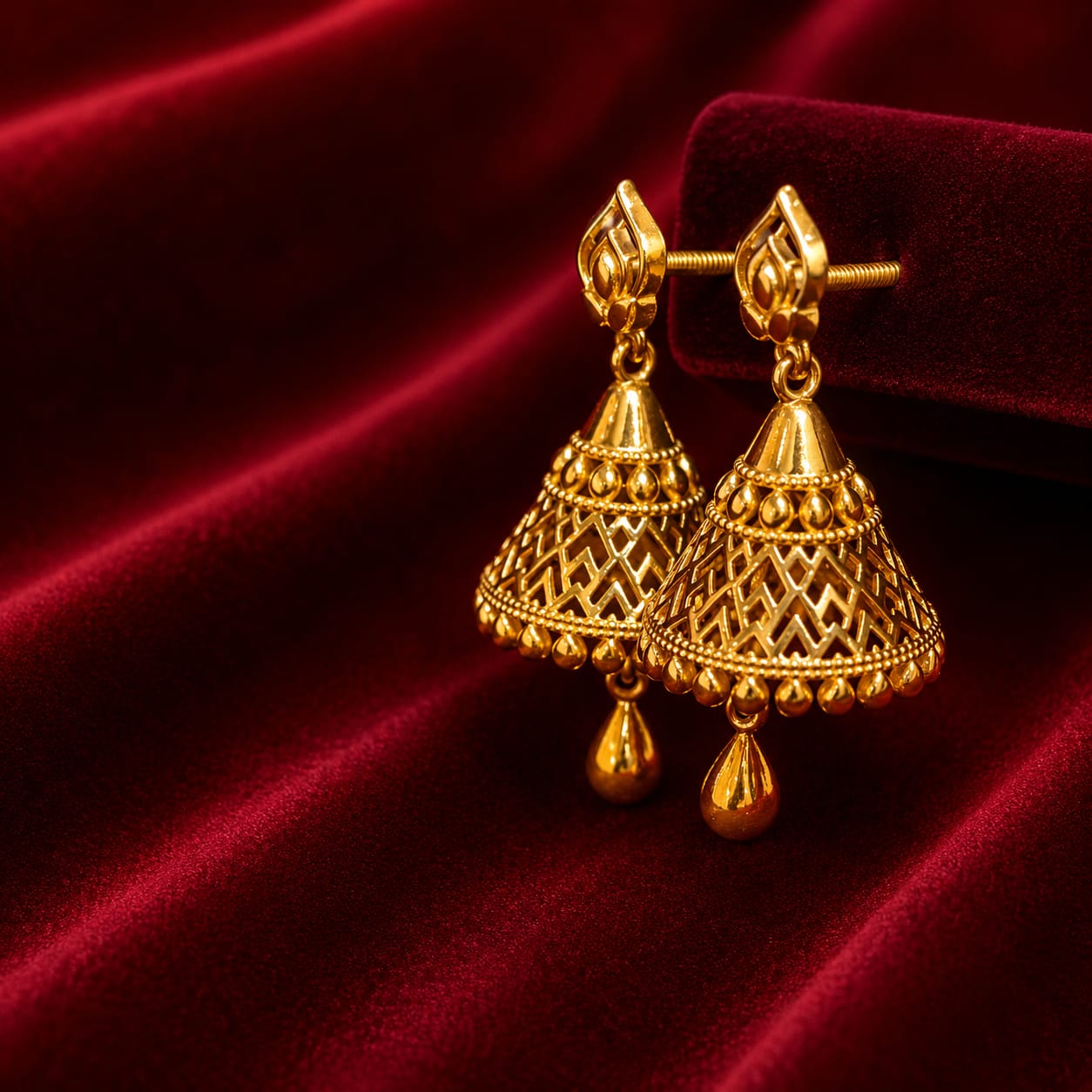 EARING 18K
